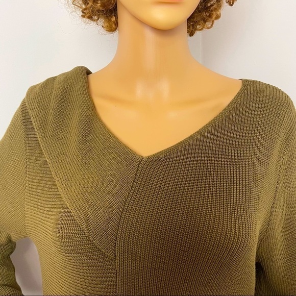 Fever Asymmetrical V-Neck Sweater – Size Medium - Picture 2 of 13